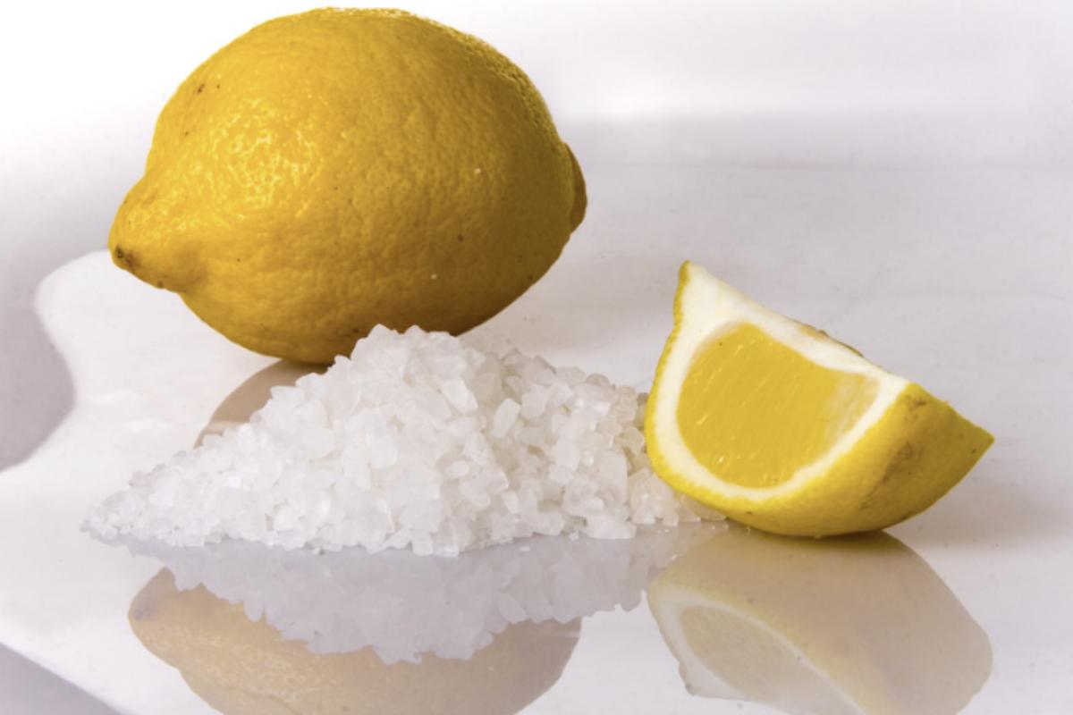 limone e sale segui come fare