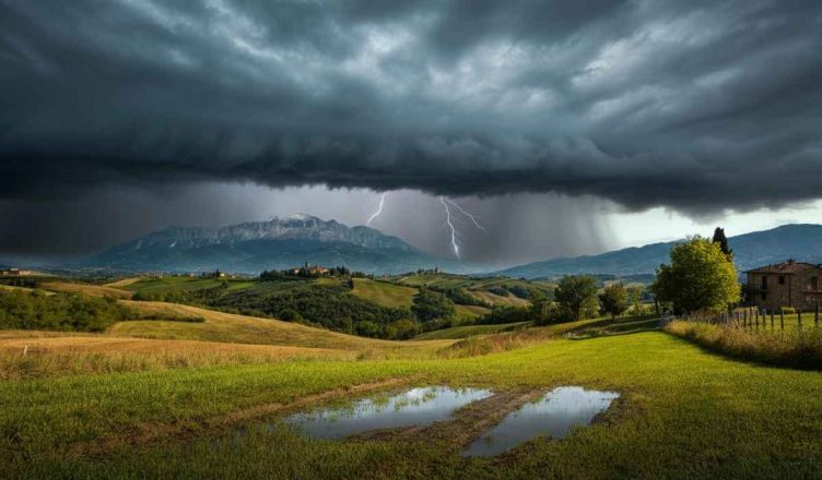 Allerta meteo gialla: temporali in arrivo domani 15 febbraio, scopri le regioni a rischio